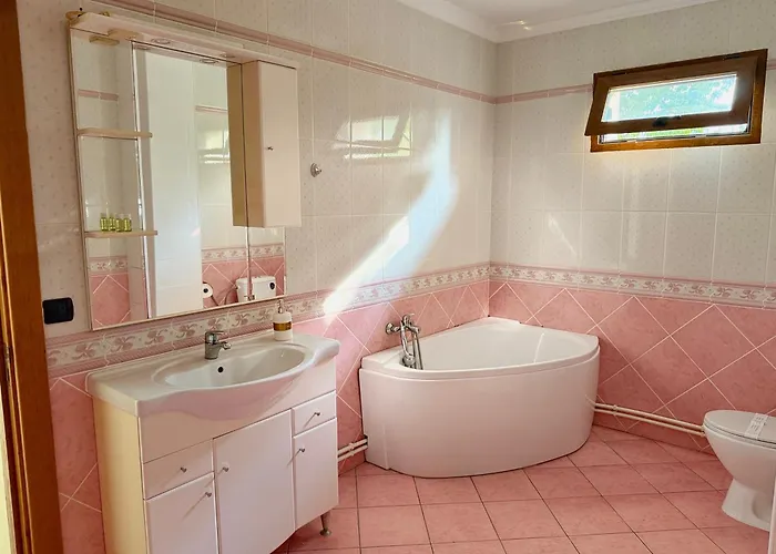 Ξενοδοχείο La Conac 4*